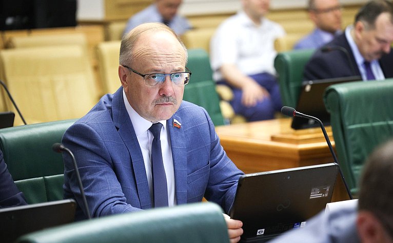 Василий Иконников