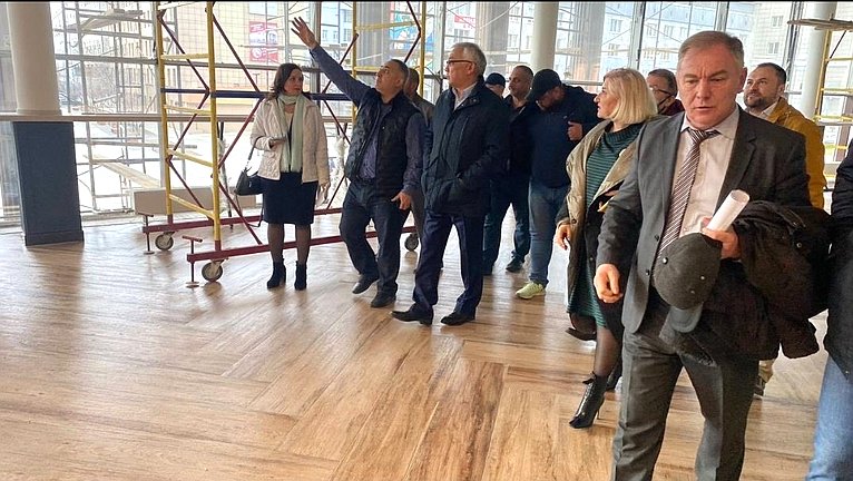 Баир Жамсуев в рамках рабочей поездки в регион проинспектировал ход реконструкции здания краевого Драматического театра в Чите