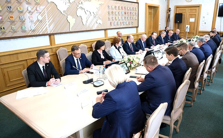 15-е заседание Межпарламентской комиссии Совета Республики Национального собрания Республики Беларусь и Совета Федерации по межрегиональному сотрудничеству (фото: Пресс-служба Совета Республики Национального собрания Беларуси)