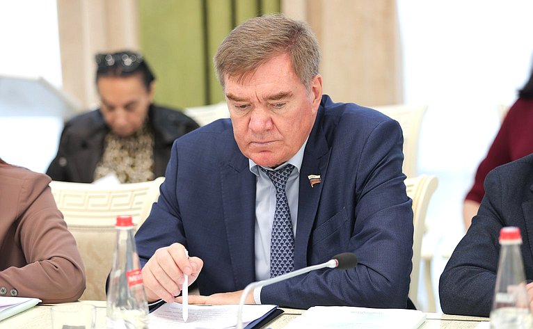 Александр Савин (автор: Пресс-служба Министерства экономики и территориального развития Республики Дагестан)