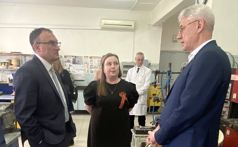 Виктор Калашников ознакомился с потенциалом предприятий Хабаровского края по выпуску протезных изделий для нуждающихся ветеранов СВО