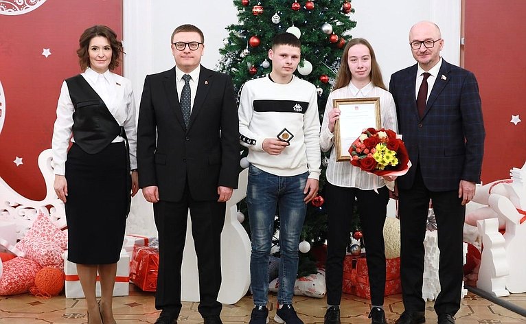 Олег Цепкин принял участие в чествовании детей и подростков, проявивших личное мужество в экстремальных ситуациях