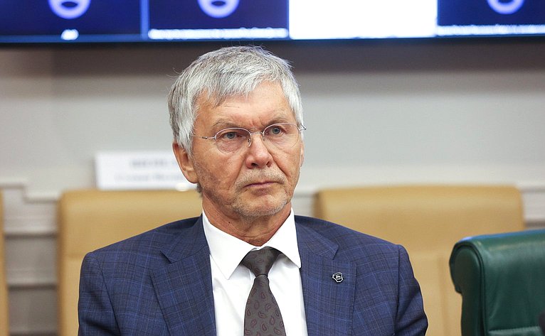 Круглый стол на тему «Пути решения ключевых стратегических задач по производству высоколокализованной конкурентоспособной продукции автомобильной отрасли»