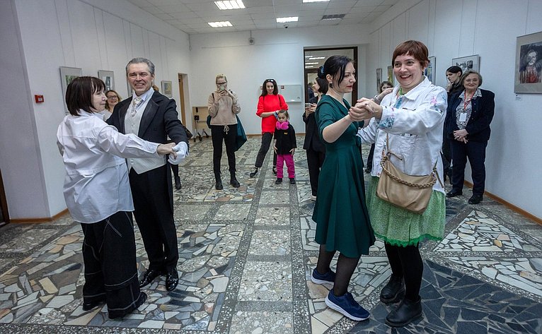 Александр Карелин принял участие во Всероссийской акции «Библионочь», прошедшей, в том числе, и на площадке Новосибирской государственной областной научной библиотеки