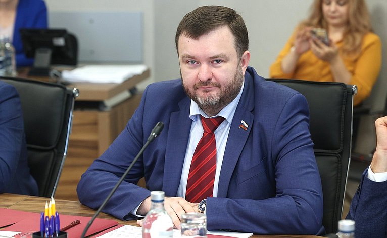 Дмитрий Ворона