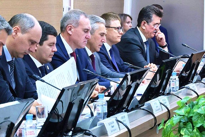 Александр Новьюхов выступил за усиление роли советов малочисленных коренных народов