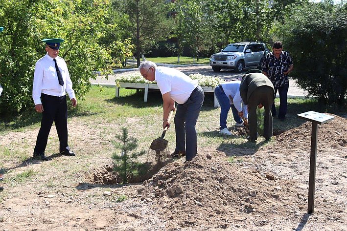 Баир Жамсуев принял участие в торжествах, посвященных 80-летию со дня образования 22-го Краснознаменного Нижнеднестровского пограничного отряда