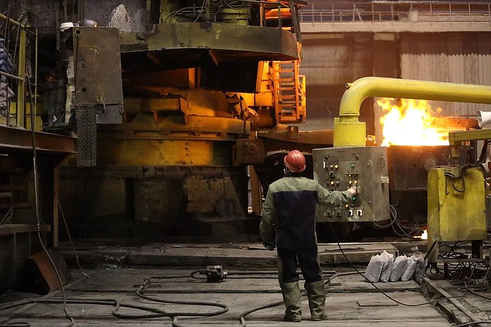Олег Кувшинников принял участие в мероприятии, посвященном выпуску 300-миллионной тонны конвертерной стали