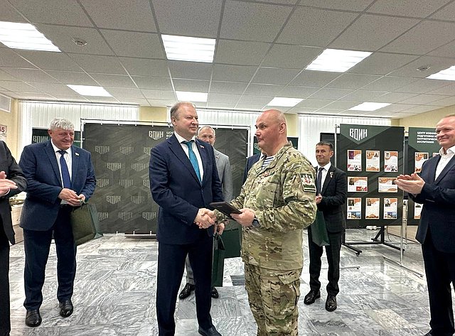 В рамках выездного заседания Комитета СФ по обороне и безопасности сенаторы посетили Центр военно-спортивной подготовки ВОИН