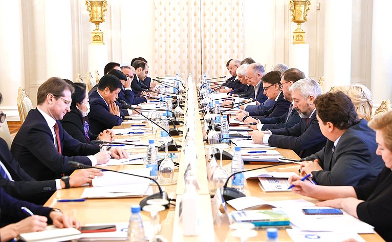 Константин Косачев принял участие во встрече руководителей дипломатических миссий ряда стран, организованной российским парламентским «Евразийским диалогом»