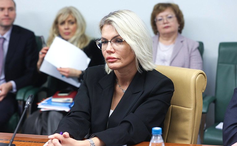 Совещание «Роль налоговых льгот в стимулировании научно-технологического развития РФ и повышении результативности научных исследований: эффективная мера государственной поддержки научной и инновационной деятельности или инструмент налоговой оптимизации»