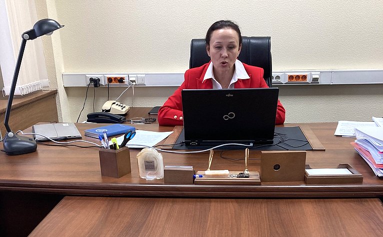Ирина Петина в формате видеоконференцсвязи приняла участие в работе XIX Регионального женского саммита политических партий