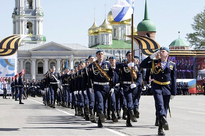 Юлия Вепринцева приняла участие в военном параде, посвящённом 70-й годовщине Победы в Великой Отечественной войне