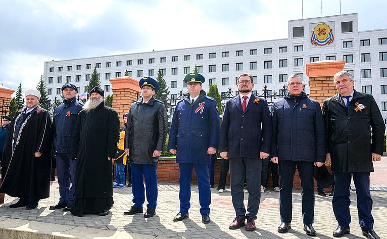 Константин Косачев принял участие в праздничных мероприятиях, посвященных 79-й годовщине Победы в Великой Отечественной войне