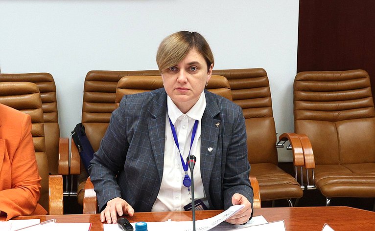 Круглый стол Комитета Совета Федерации по социальной политике «Вопросы совершенствования оказания медицинской помощи пациентам с рассеянным склерозом»