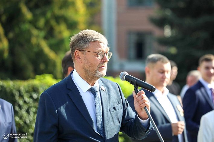Константин Косачев
