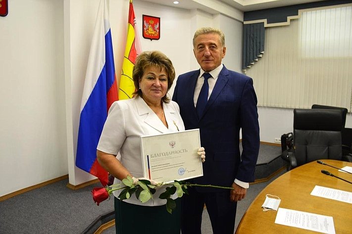 Сергей Лукин вручил воронежским строителям награды Совета Федерации