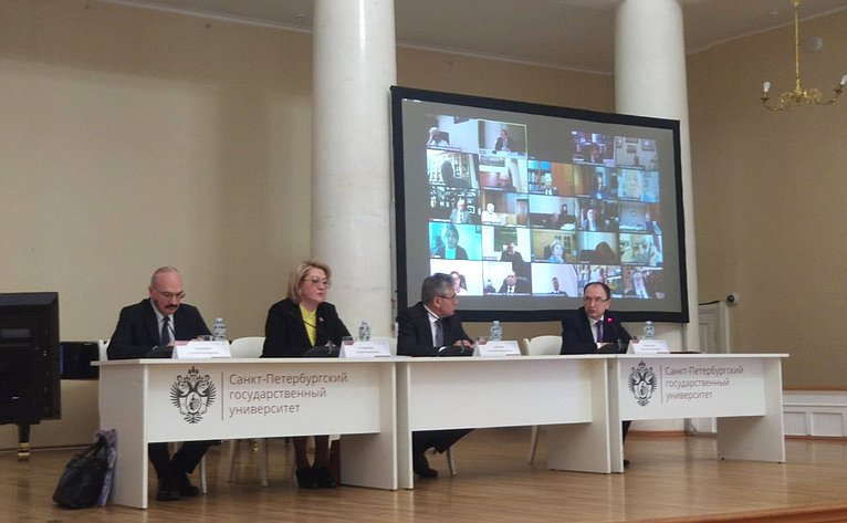 Лилия Гумерова приняла участие в расширенном заседании Совета по региональной политике РАН