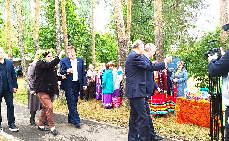 Сергей Рябухин в ходе поездки в регион принял участие в 55-ом Всероссийском Пушкинском празднике поэзии
