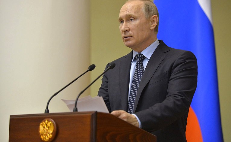 В. Путин выступил перед членами Совета законодателей