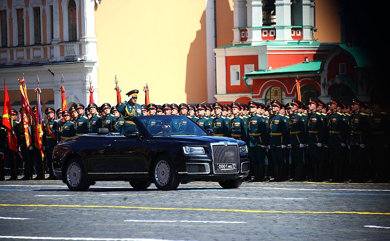 Председатель Совета Федерации В. Матвиенко присутствовала на военном параде в ознаменование 75-й годовщины Великой Победы
