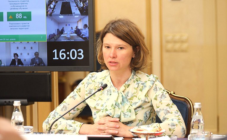 Встреча Председателя Совета Федерации Валентины Матвиенко с тружениками социальной сферы села