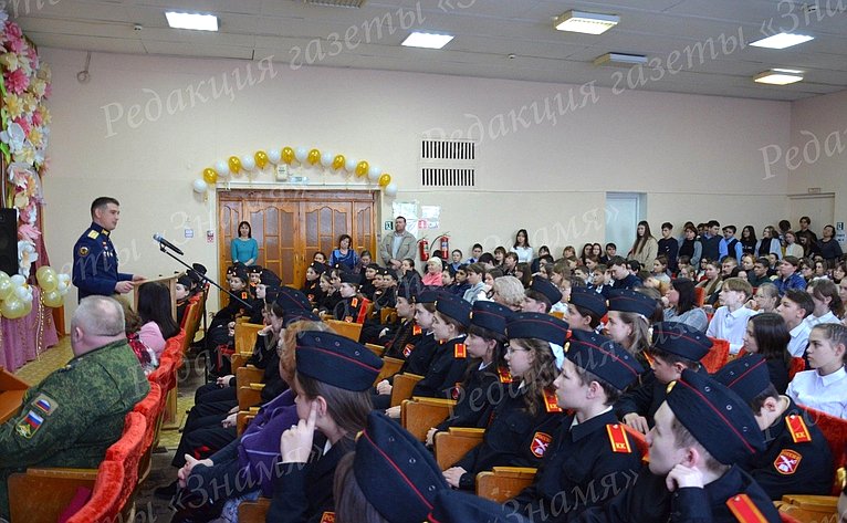 В школах Мари-Турекского района проходят встречи учащихся с Героем России Сергеем Иштугановым