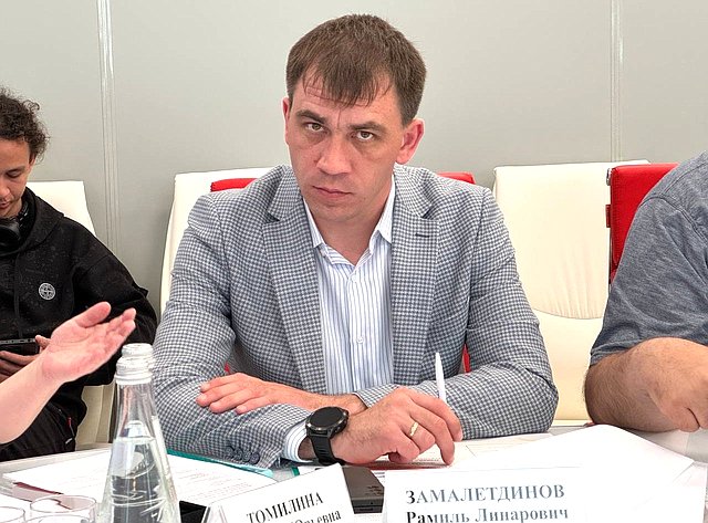 Айрат Гибатдинов обсудил интеграцию образовательной системы Херсонской области в правовое поле Российской Федерации