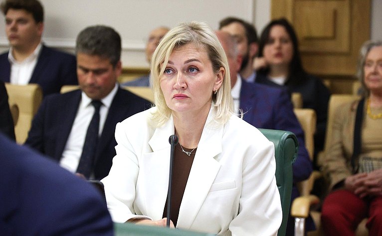 Парламентские слушания на тему «Вопросы управления комплексами индивидуальных жилых домов»