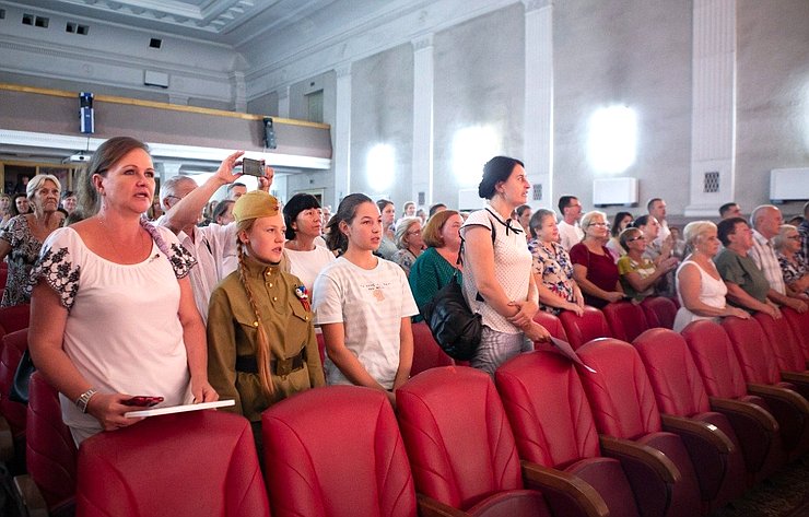 Екатерина Алтабаева и Сергей Колбин приняли участие в мероприятиях фестиваля военно-патриотического искусства «Корабельная сторона»