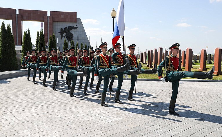 Памятное мероприятие в честь 20-летия Федерального военного мемориала Пантеон защитников отечества в городе Мытищи