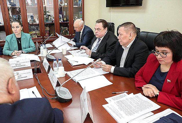 Григорий Ледков принял участие в заседании Комитета по делам национальностей Государственной Думы