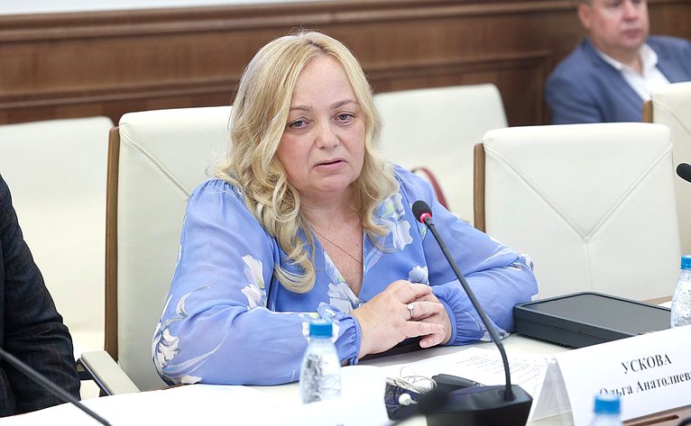 Совещание Комитета СФ по аграрно-продовольственной политике и природопользованию «Кадровое обеспечение в АПК с применением цифровых технологий, робототехники и технологий искусственного интеллекта»