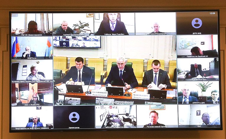 Круглый стол комитета Совета Федерации по экономической политике на тему «Вопросы восстановления и наращивания трансграничных и межрегиональных грузовых и пассажирских перевозок по реке Амур»