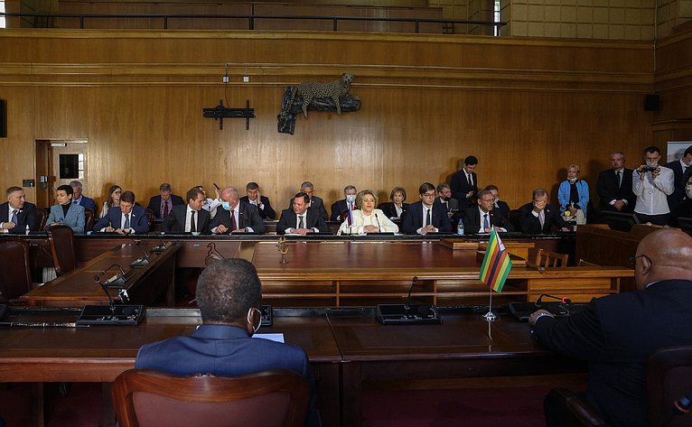Встреча Председателя Совета Федерации Валентины Матвиенко с Председателем Национального собрания Республики Зимбабве Джейкобом Мудендой