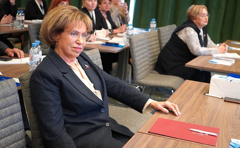 Людмила Скаковская приняла участие во Всероссийском семинаре-совещании Общероссийского Профсоюза образования