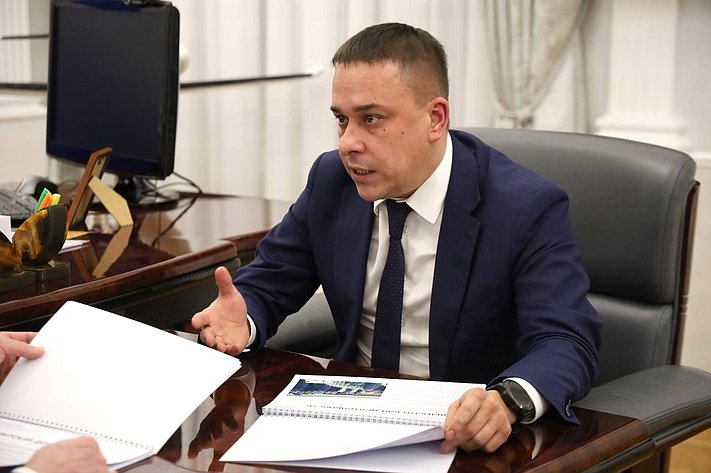 Айрат Гибатдинов провел рабочую встречу с Губернатором Алексеем Русских