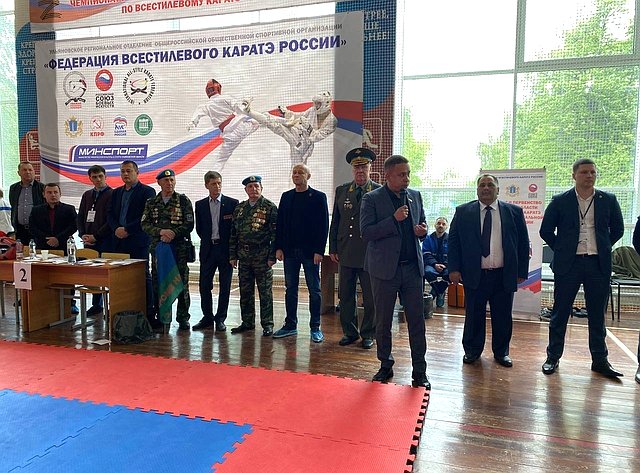 Айрат Гибатдинов принял участие в торжественном открытии Чемпионата и первенства региона по всестилевому каратэ в поддержку специальной военной операции