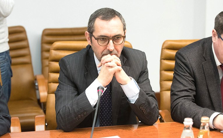 Встреча К. Косачева с Чрезвычайным и Полномочным Послом Португалии в России Паулу Визеу