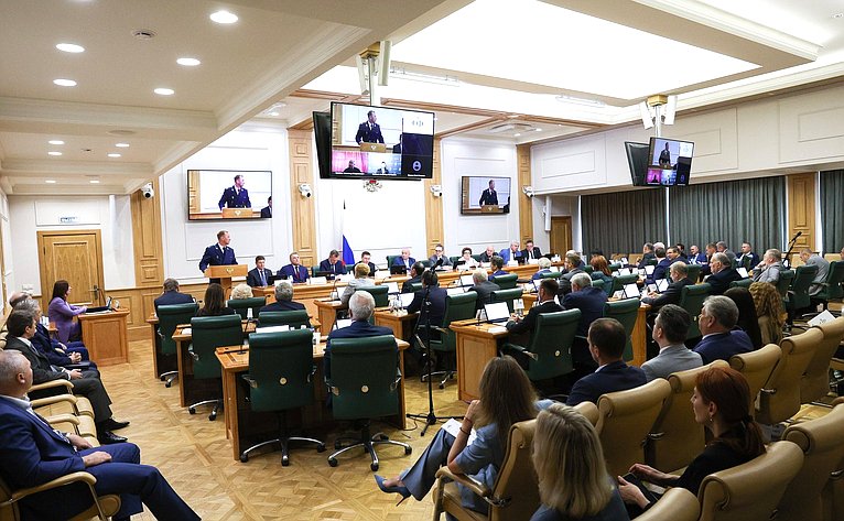 Совместное заседание Комитета СФ по конституционному законодательству и государственному строительству, Комитета СФ по обороне и безопасности и Комитета СФ по федеративному устройству, региональной политике, МСУ и делам Севера