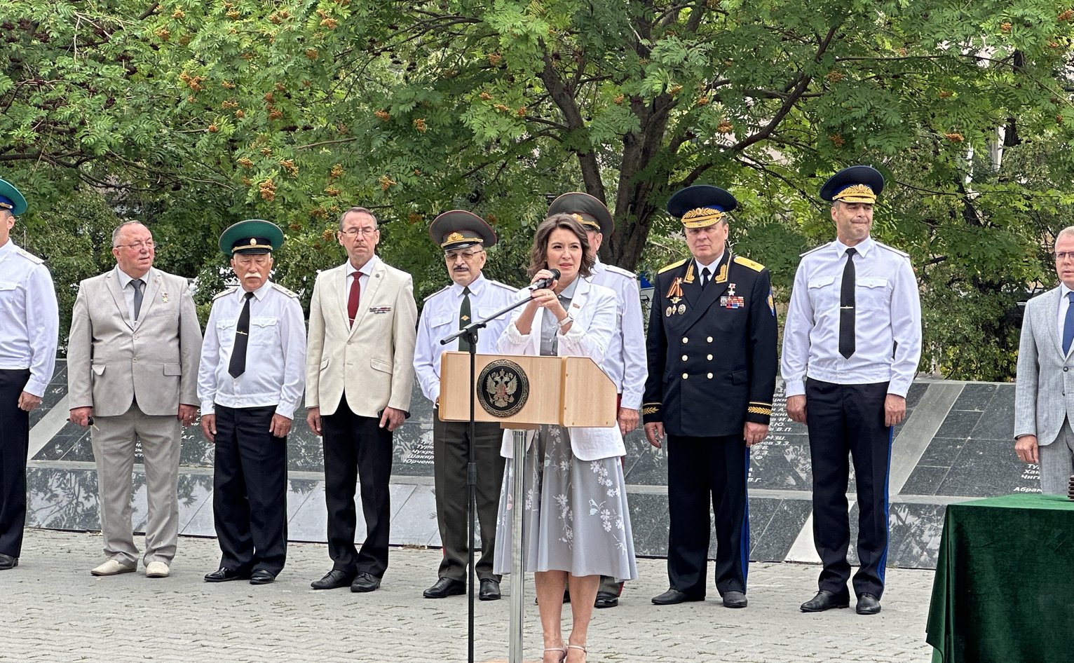 в нашем полку прибывает