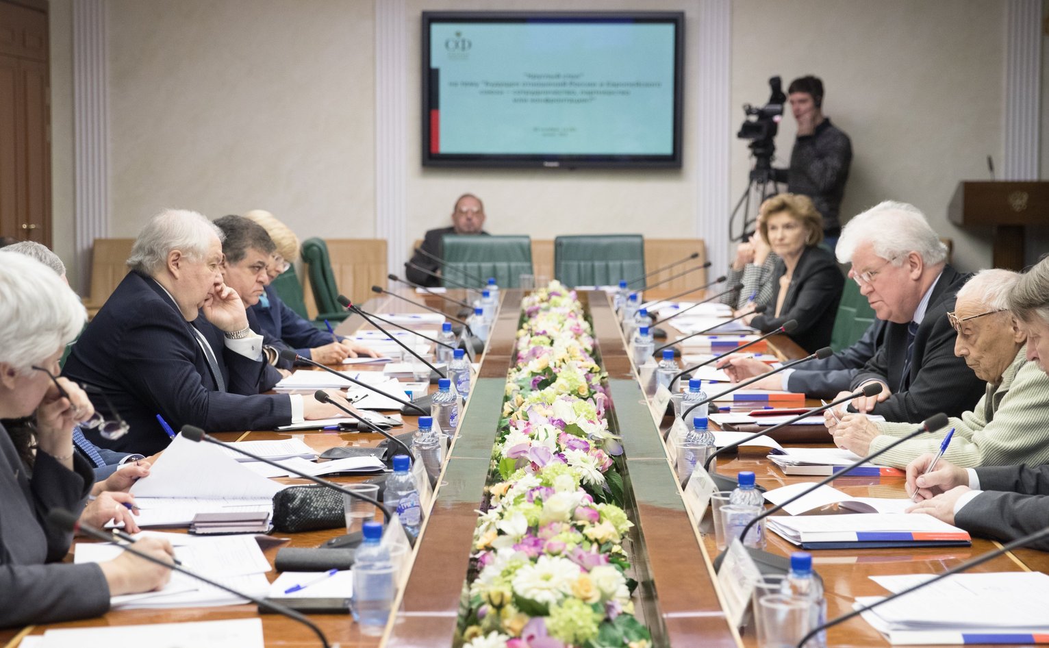 Круглый стол совет Федерации РФ