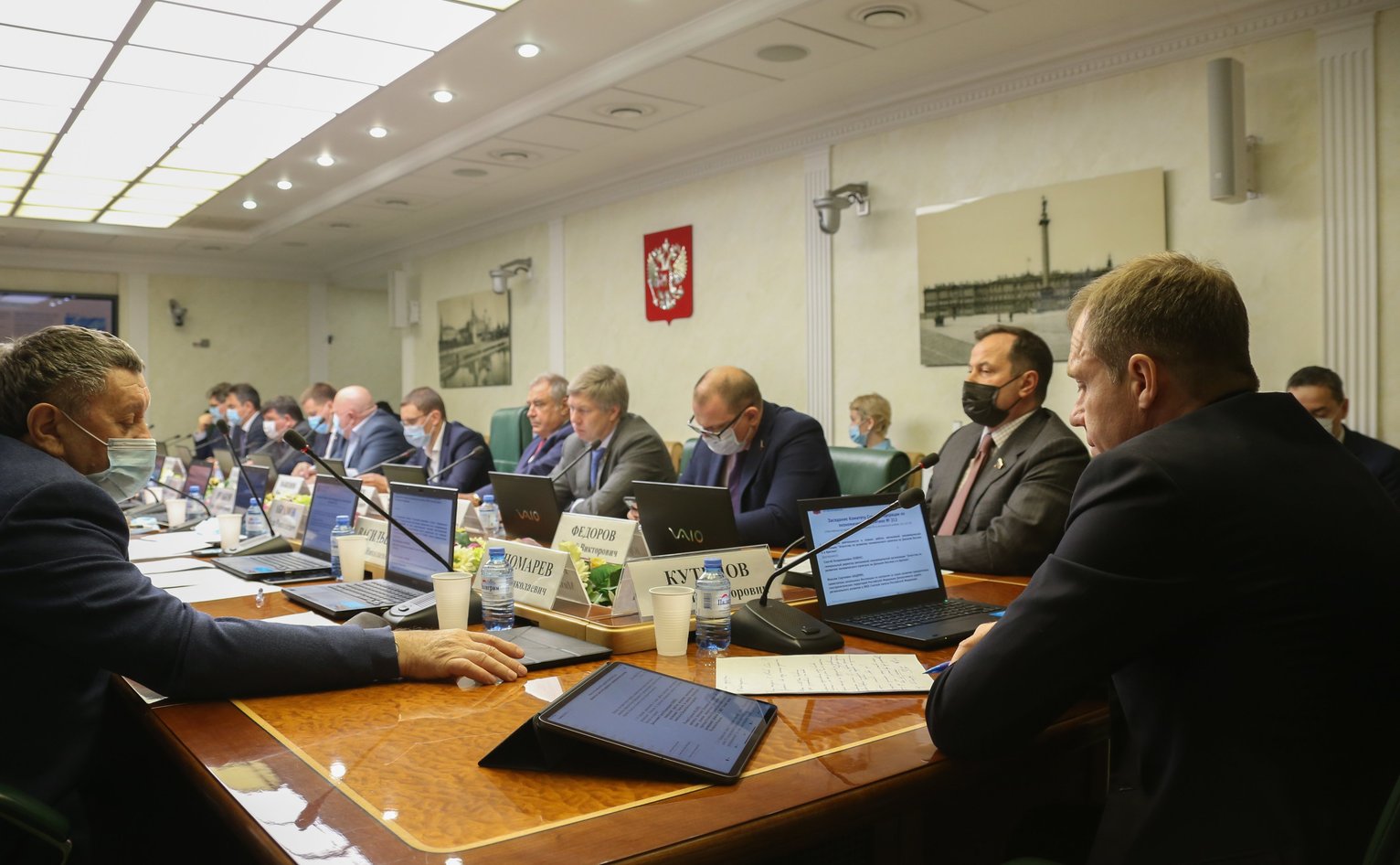 Комитет СФ по экономической политике поддержал упрощение процедуры ...