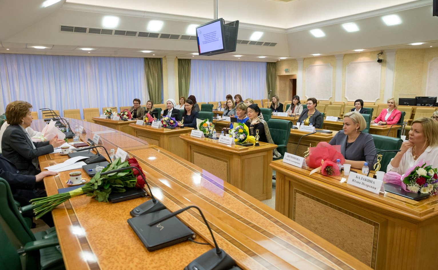 В Совете Федерации прошла встреча с победителями Всероссийского ...