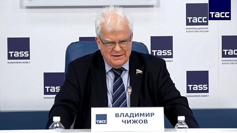 Пресс-конференция первого заместителя Комитета СФ по обороне и безопасности Владимира Чижова, посвященная взаимоотношениям Российской Федерации и НАТО |                        Совет Федерации Федерального Собрания Российской Федерации        
