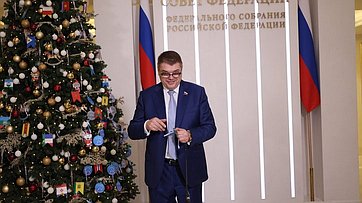 Дмитрий Василенко принял участие в акции «Ёлка желаний»