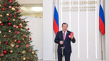 Юрий Федоров принял участие в акции «Ёлка желаний»