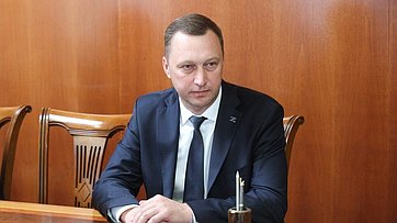 Валентина Матвиенко провела встречу с губернатором Саратовской области Романом Бусаргиным