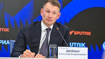 Пресс-конференция председателя Комитета СФ по аграрно-продовольственной политике и природопользованию Александра Двойных по итогам работы в период весенней сессии