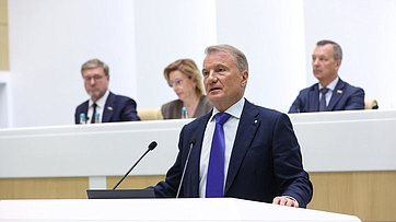 Президент, председатель правления публичного акционерного общества «Сбербанк России» Герман Греф выступил в рамках «времени эксперта» с докладом на тему «Глобальные вызовы и возможности России в эпоху искусственного интеллекта»